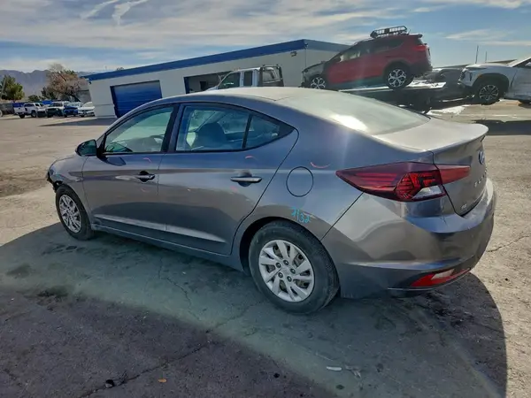5NPD74LF8KH416128 2019 HYUNDAI ELANTRA - Image 2