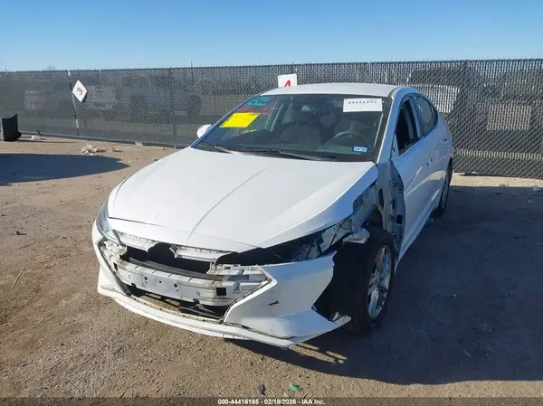 5NPD74LF8KH421622 2019 HYUNDAI ELANTRA - Image 2