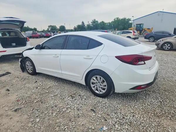 5NPD74LF8KH421751 2019 HYUNDAI ELANTRA - Image 2