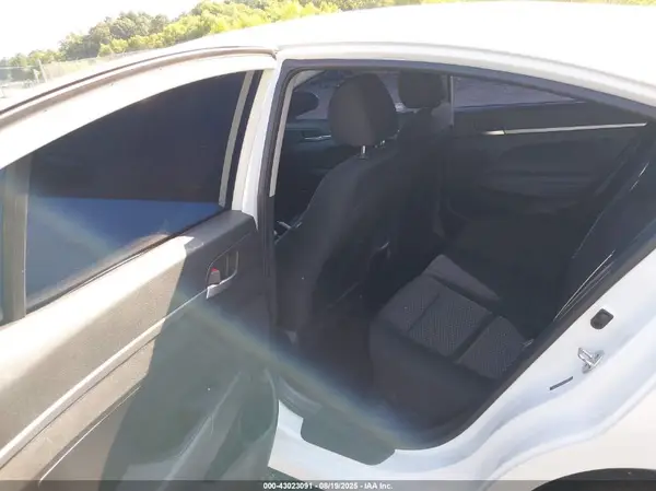 5NPD74LF8KH425489 2019 HYUNDAI ELANTRA - Image 8