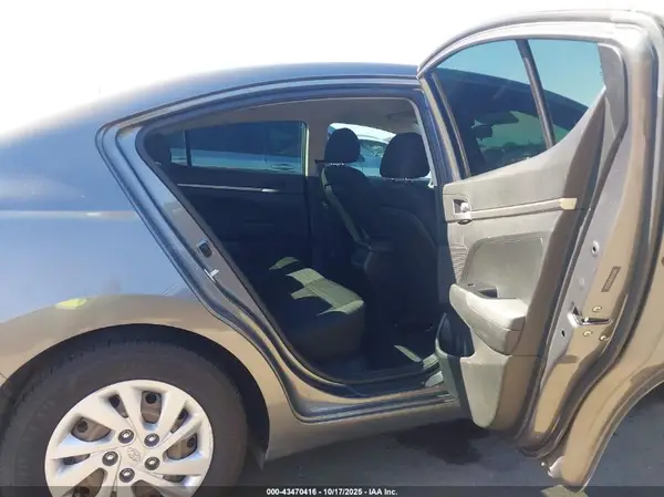 5NPD74LF8KH432328 2019 HYUNDAI ELANTRA - Image 8
