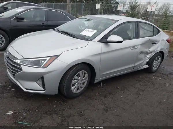 5NPD74LF8KH438386 2019 HYUNDAI ELANTRA - Image 2