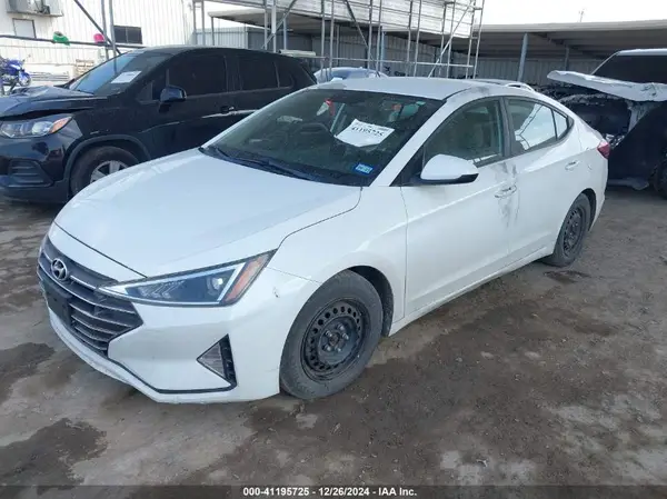 5NPD74LF8KH439893 2019 HYUNDAI ELANTRA - Image 2