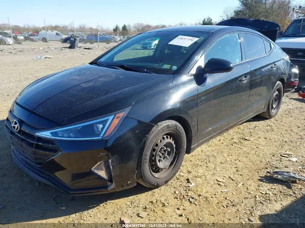 5NPD74LF8KH440798 2019 HYUNDAI ELANTRA - Image 2