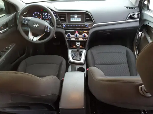 5NPD74LF8KH449131 2019 HYUNDAI ELANTRA - Image 8