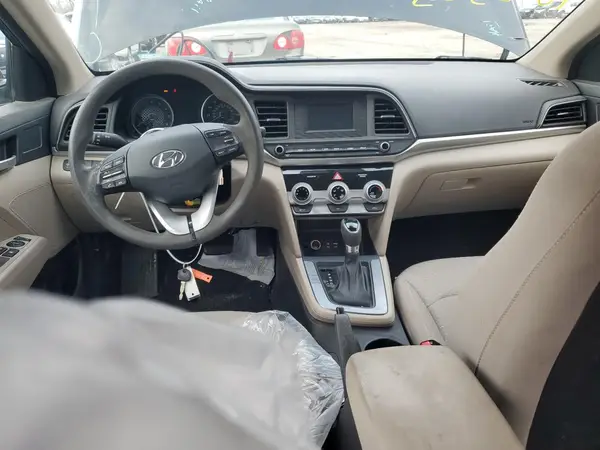 5NPD74LF8KH449971 2019 HYUNDAI ELANTRA - Image 8