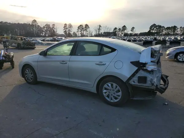 5NPD74LF8KH456614 2019 HYUNDAI ELANTRA - Image 2