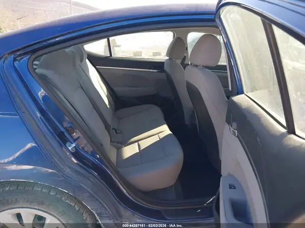 5NPD74LF8KH456760 2019 HYUNDAI ELANTRA - Image 8