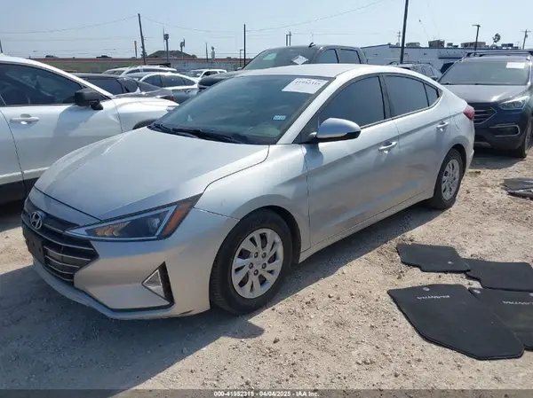 5NPD74LF8KH459982 2019 HYUNDAI ELANTRA - Image 2