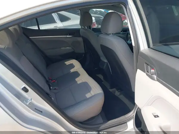 5NPD74LF8KH459982 2019 HYUNDAI ELANTRA - Image 8