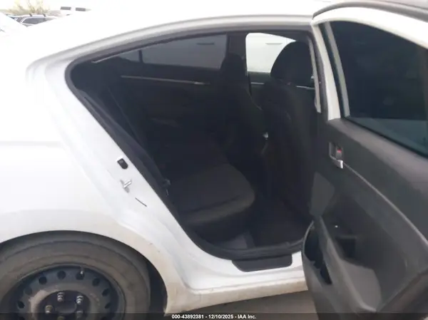 5NPD74LF8KH463756 2019 HYUNDAI ELANTRA - Image 8