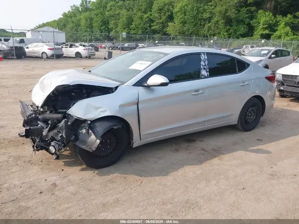 5NPD74LF8KH471517 2019 HYUNDAI ELANTRA - Image 2