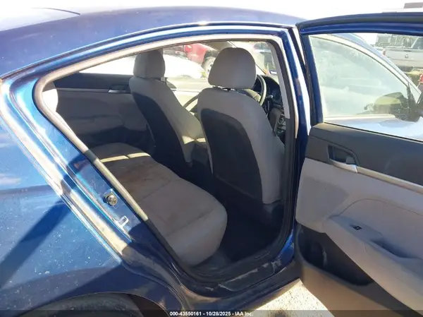 5NPD74LF8KH474160 2019 HYUNDAI ELANTRA - Image 8