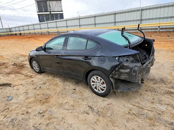 5NPD74LF8KH496711 2019 HYUNDAI ELANTRA - Image 2