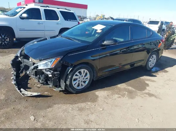 5NPD74LF8LH515047 2020 HYUNDAI ELANTRA - Image 2