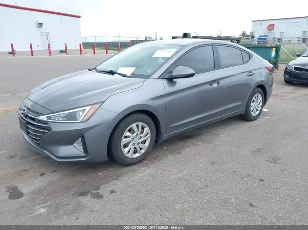 5NPD74LF8LH526923 2020 HYUNDAI ELANTRA - Image 2