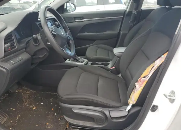 2020 HYUNDAI ELANTRA auction photo 7