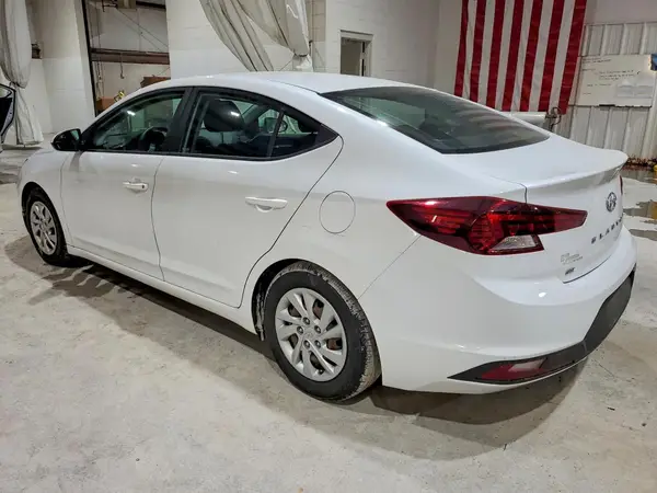 5NPD74LF8LH565057 2020 HYUNDAI ELANTRA - Image 2