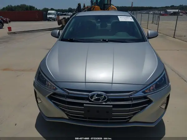 2020 HYUNDAI ELANTRA auction photo 6