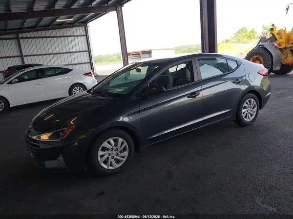 5NPD74LF8LH613205 2020 HYUNDAI ELANTRA - Image 2