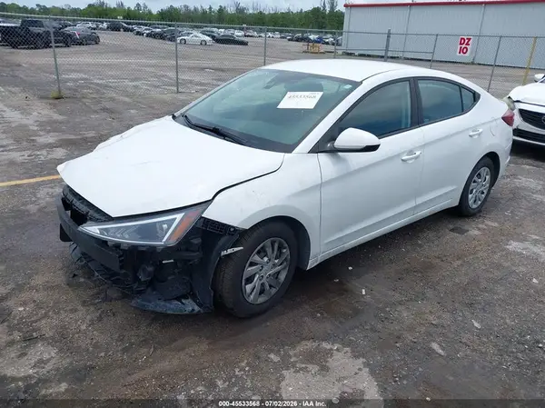 5NPD74LF8LH613219 2020 HYUNDAI ELANTRA - Image 2