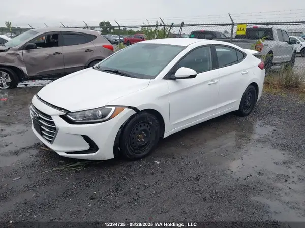 5NPD74LF9HH055825 2017 HYUNDAI ELANTRA - Image 2