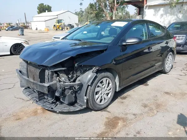 5NPD74LF9HH065190 2017 HYUNDAI ELANTRA - Image 2