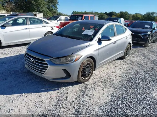 5NPD74LF9HH065934 2017 HYUNDAI ELANTRA - Image 2