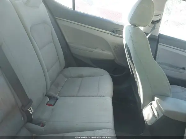 5NPD74LF9HH065934 2017 HYUNDAI ELANTRA - Image 8