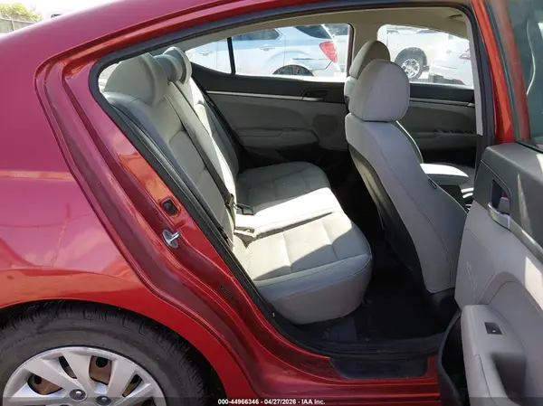 5NPD74LF9HH070857 2017 HYUNDAI ELANTRA - Image 8