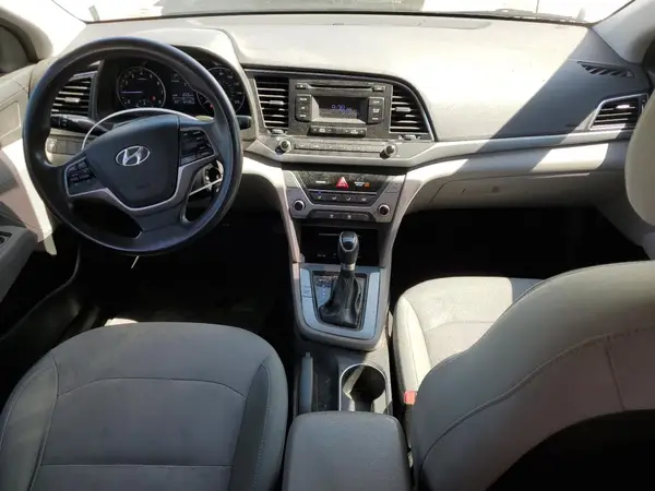 5NPD74LF9HH084838 2017 HYUNDAI ELANTRA - Image 8