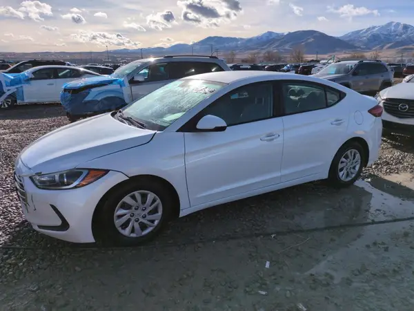 5NPD74LF9HH093247 2017 HYUNDAI ELANTRA - Image 1