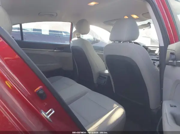 5NPD74LF9HH096696 2017 HYUNDAI ELANTRA - Image 8