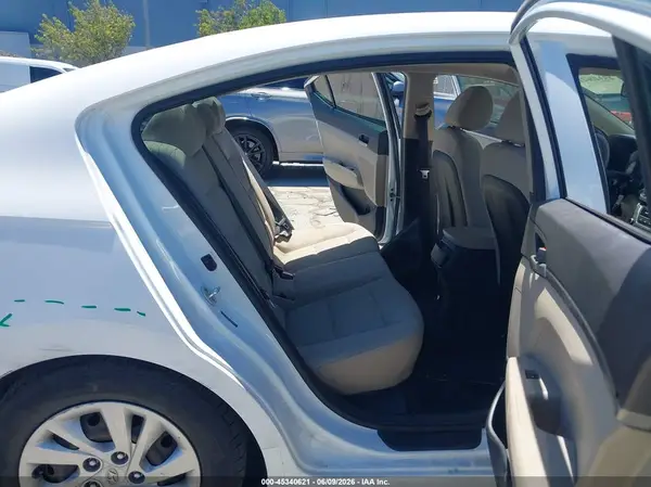 5NPD74LF9HH097864 2017 HYUNDAI ELANTRA - Image 8