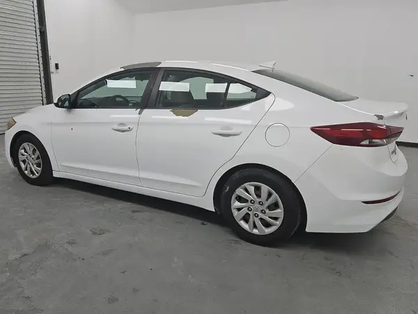 5NPD74LF9HH100116 2017 HYUNDAI ELANTRA - Image 2