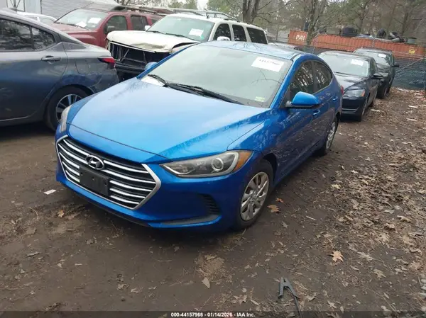 5NPD74LF9HH111875 2017 HYUNDAI ELANTRA - Image 2