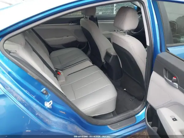 5NPD74LF9HH111875 2017 HYUNDAI ELANTRA - Image 8