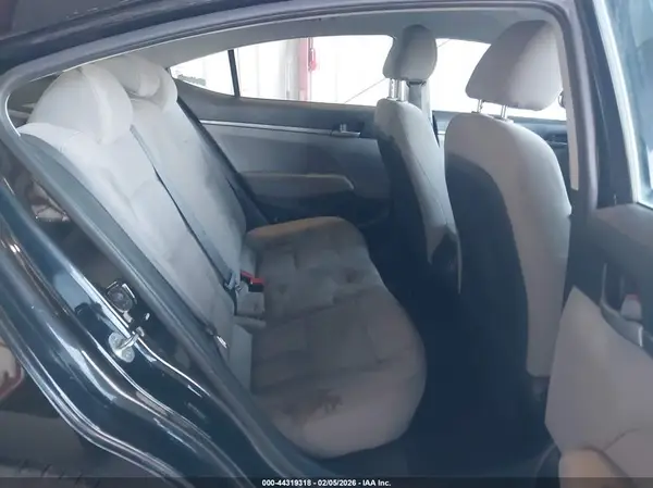 5NPD74LF9HH115117 2017 HYUNDAI ELANTRA - Image 8