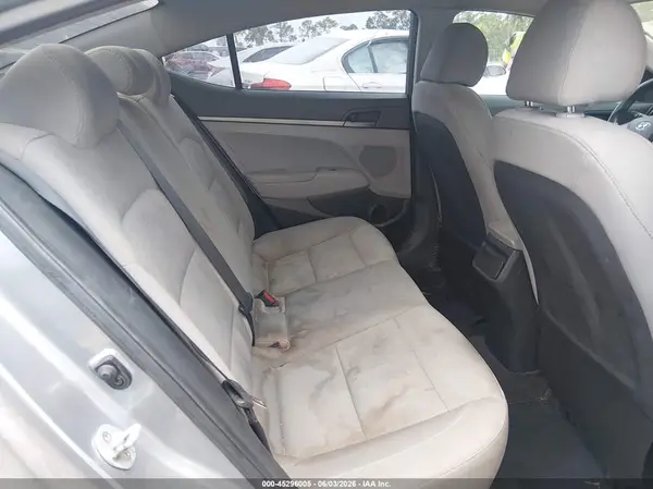 5NPD74LF9HH116042 2017 HYUNDAI ELANTRA - Image 8