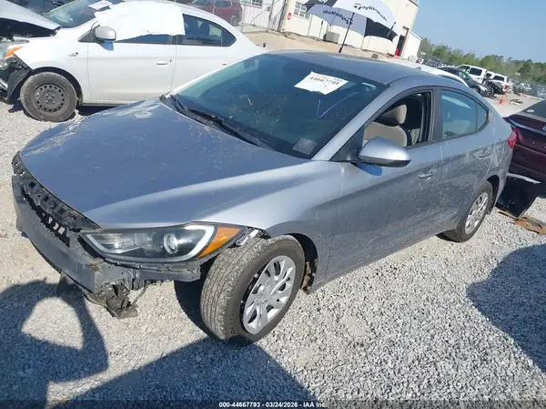 5NPD74LF9HH132077 2017 HYUNDAI ELANTRA - Image 2