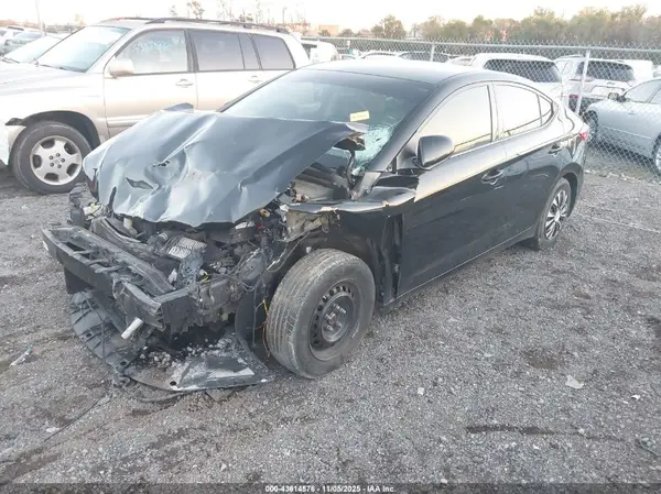 5NPD74LF9HH136680 2017 HYUNDAI ELANTRA - Image 2