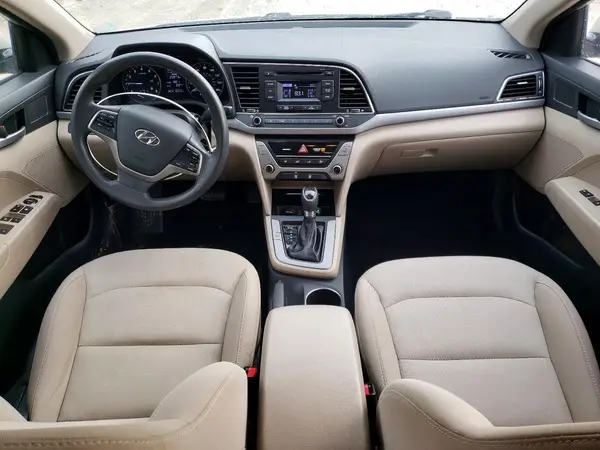 5NPD74LF9HH137571 2017 HYUNDAI ELANTRA - Image 8