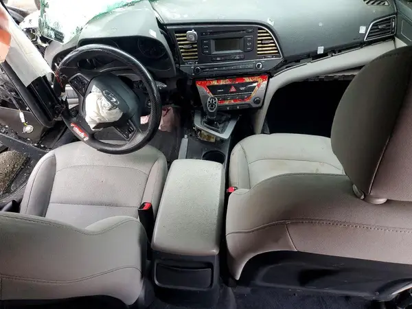 5NPD74LF9HH143094 2017 HYUNDAI ELANTRA - Image 8