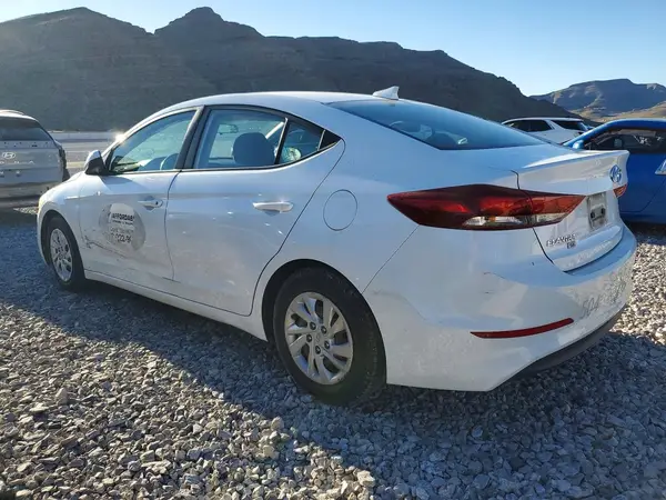 5NPD74LF9HH145668 2017 HYUNDAI ELANTRA - Image 2