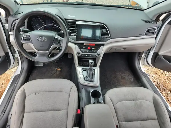 5NPD74LF9HH151311 2017 HYUNDAI ELANTRA - Image 8