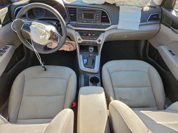 5NPD74LF9HH160655 2017 HYUNDAI ELANTRA - Image 8