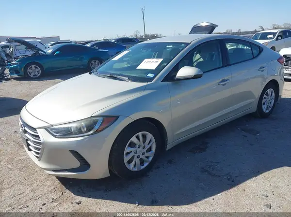 5NPD74LF9HH163376 2017 HYUNDAI ELANTRA - Image 2