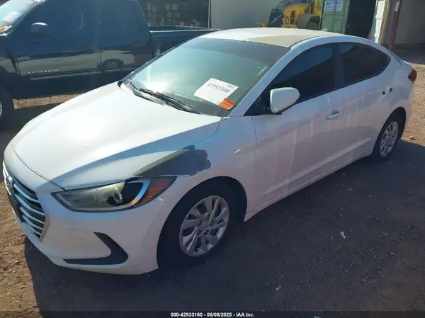 5NPD74LF9HH163541 2017 HYUNDAI ELANTRA - Image 2