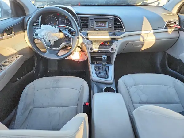 5NPD74LF9HH170215 2017 HYUNDAI ELANTRA - Image 8