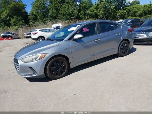 5NPD74LF9HH175379 2017 HYUNDAI ELANTRA - Image 2